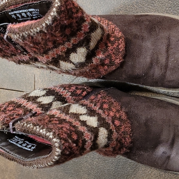 Brown Boots girls size 9 - Picture 2 of 3